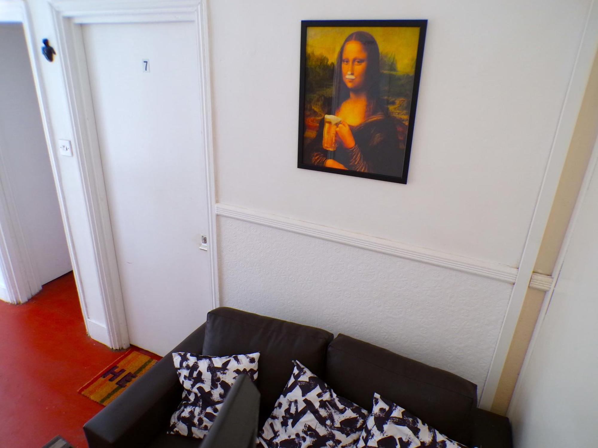 Chiswick Apartments, Center Area London