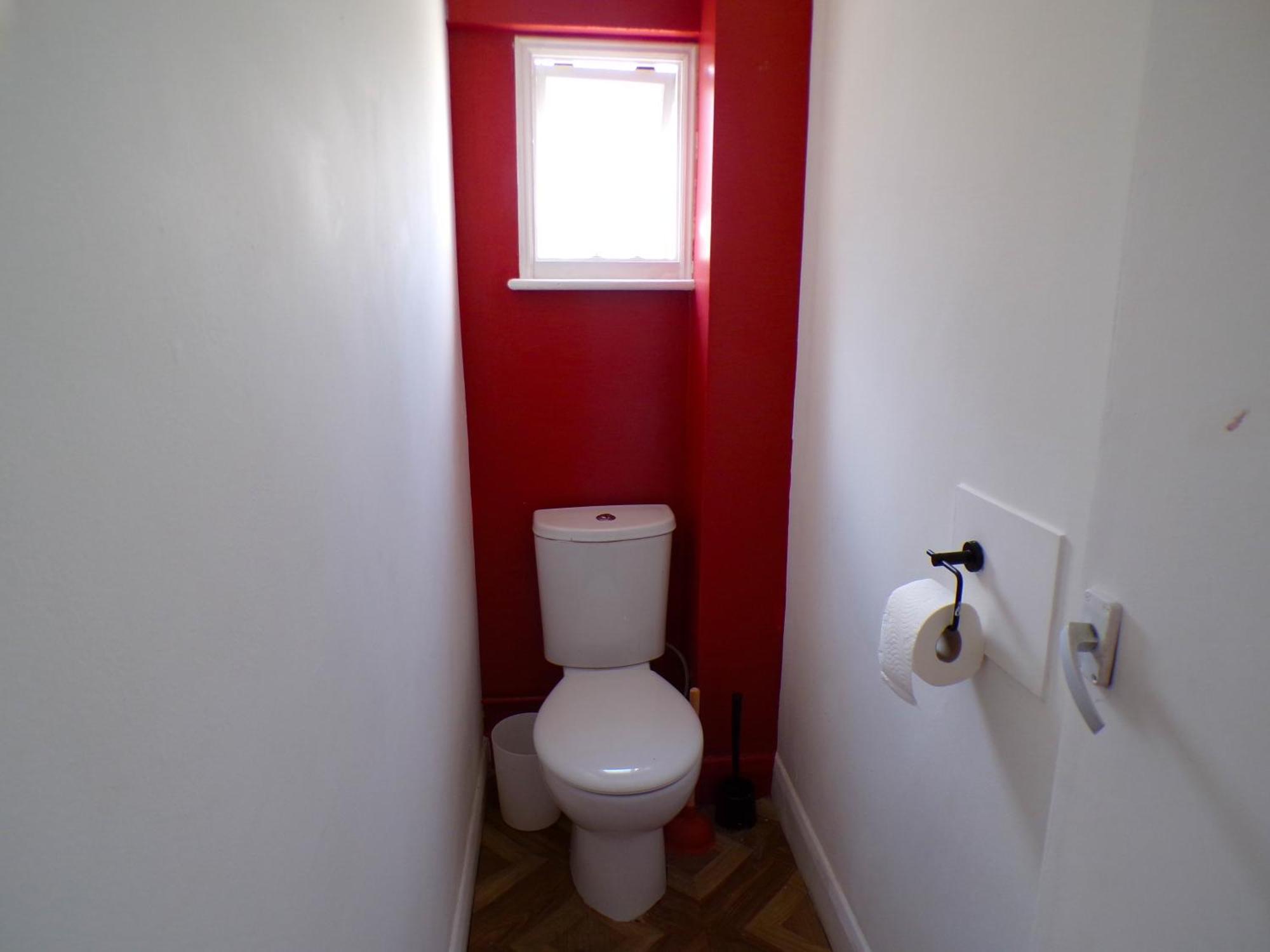 Chiswick Apartments, Center Area Apartment